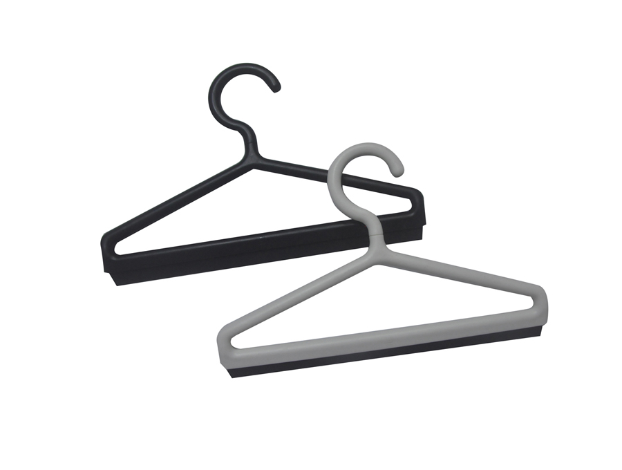 Dapatkah hasil akhir mengkilap pada bagian TPE yang mengalami overmolded dikembalikan menjadi matte melalui pasca-pemrosesan?